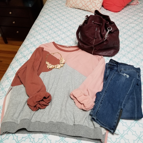 Colorblock Oversized Sweatshirt - Picture 5 of 7